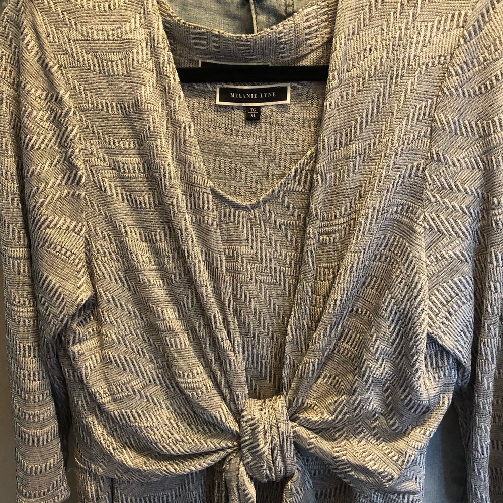 Melanie Lynn Ladies Sleeveless V-Neck top with matching Shrug in XL